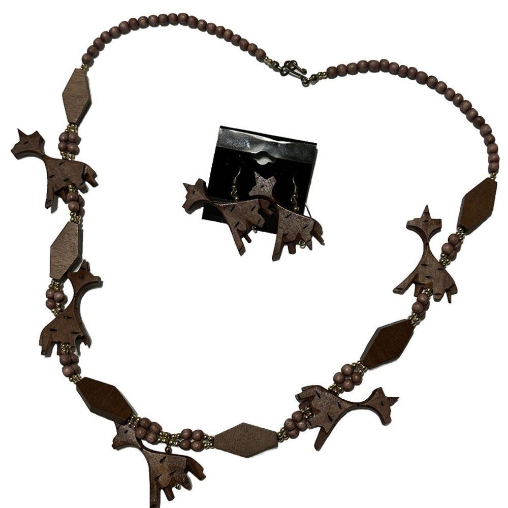 Vintage carved animal wooden necklace Earrings Set giraffes Boho Safari